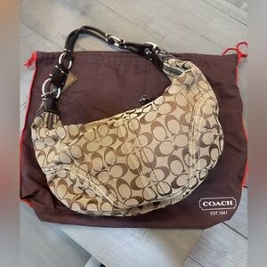 Coach Hobo Signature Bag.